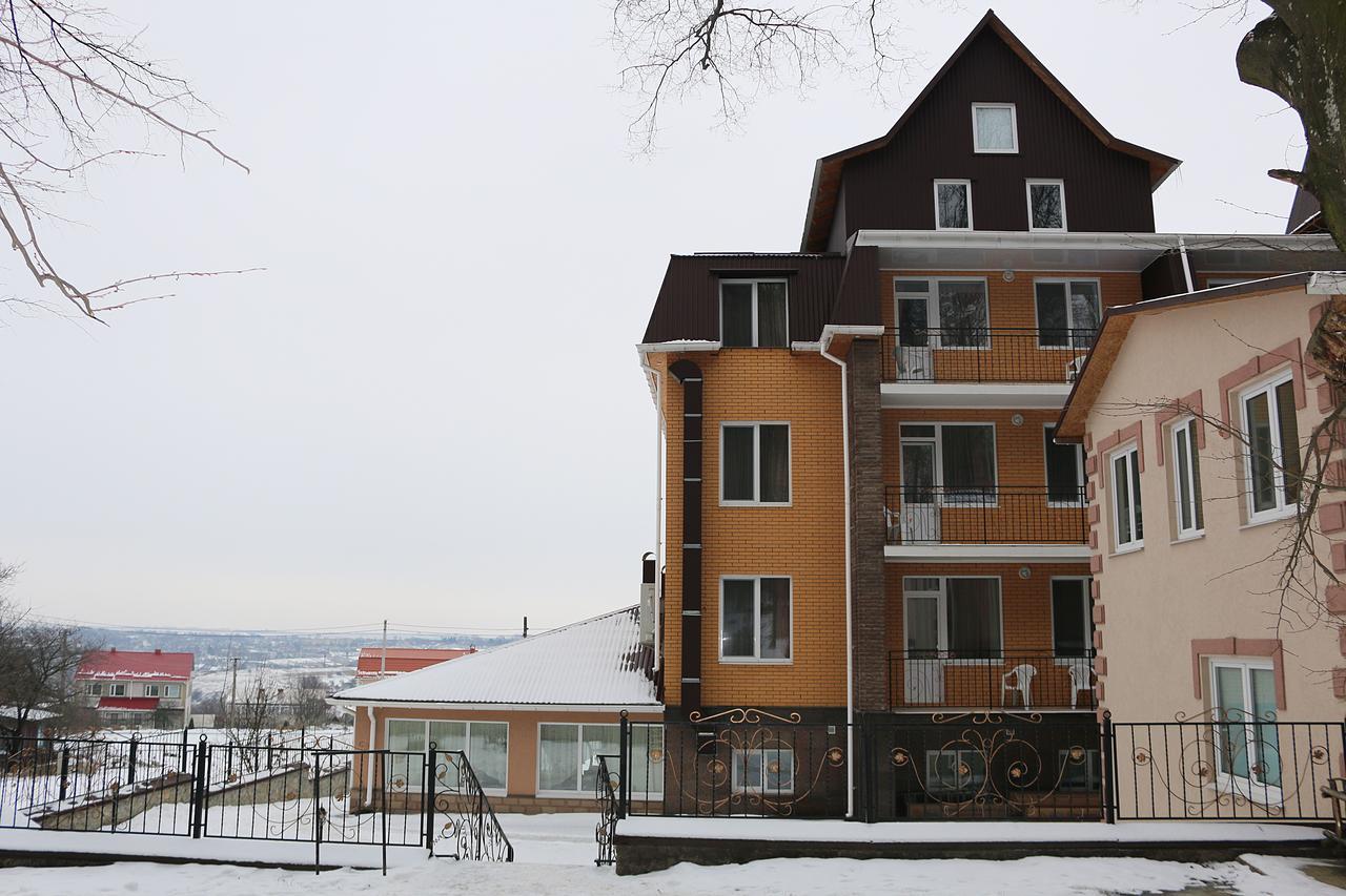 Vitapark Sonyachnyy Provans Satanów Zewnętrze zdjęcie